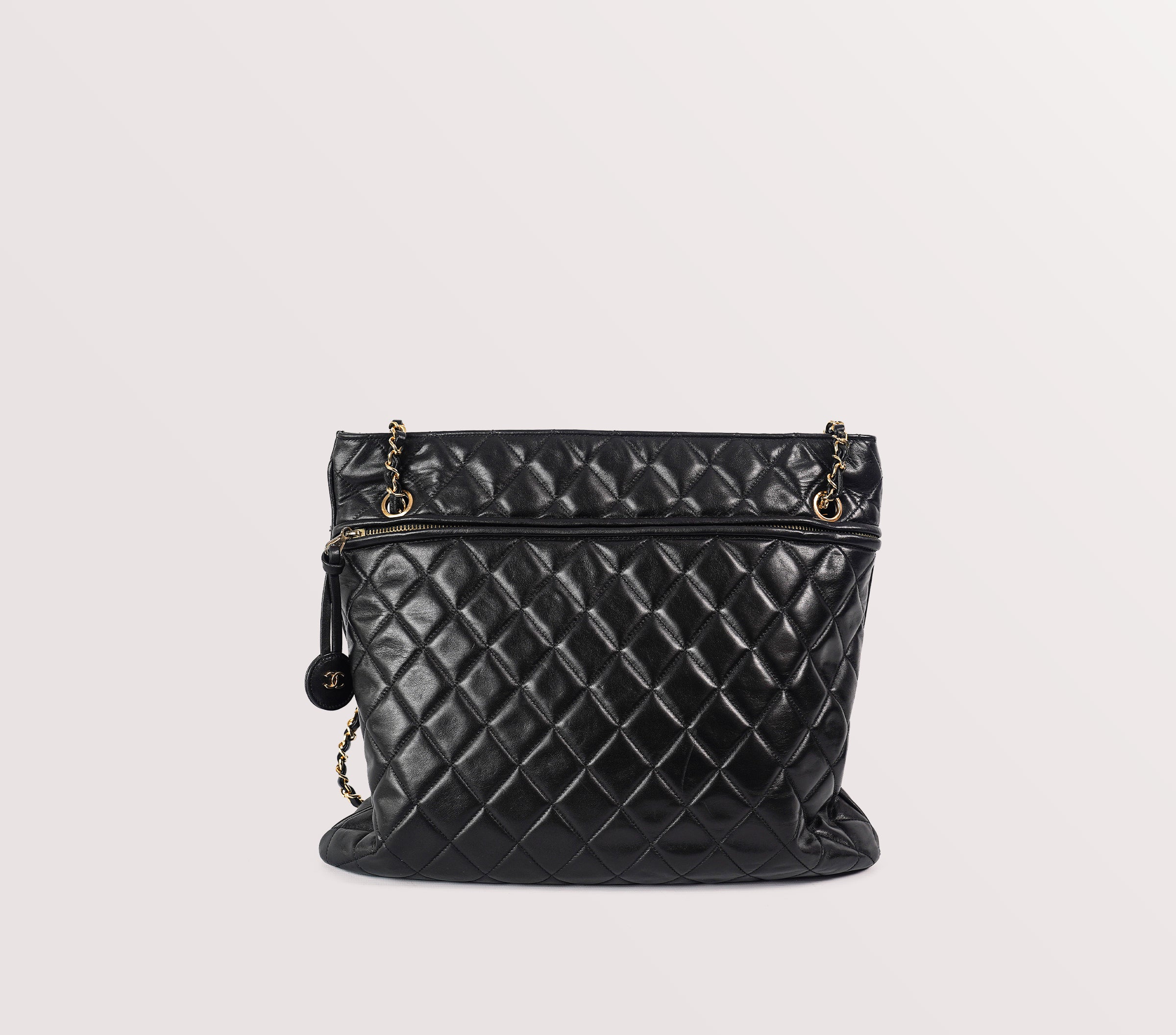 ChanelBlackTote_Main.webp