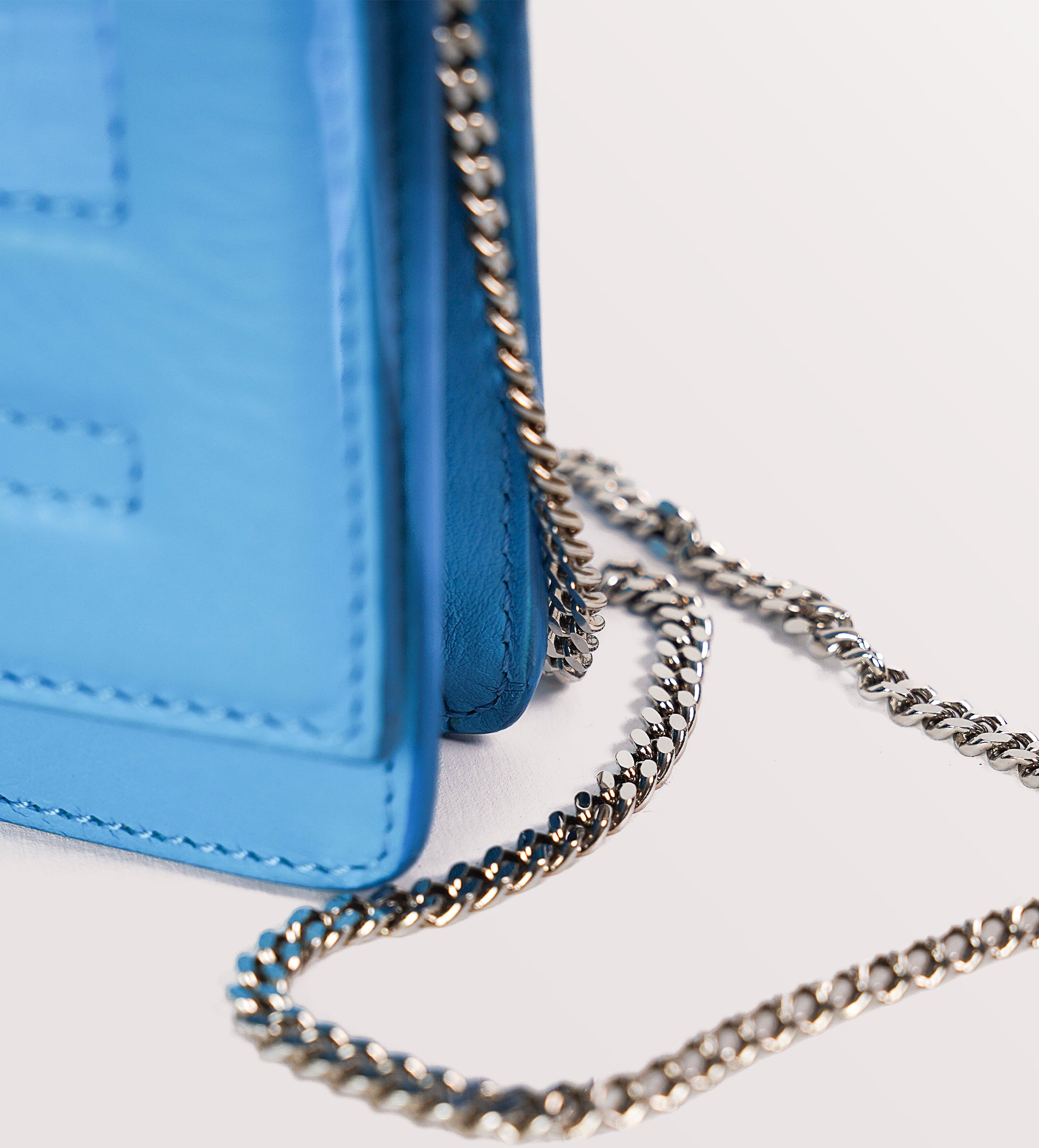 Fendi wallet on chain