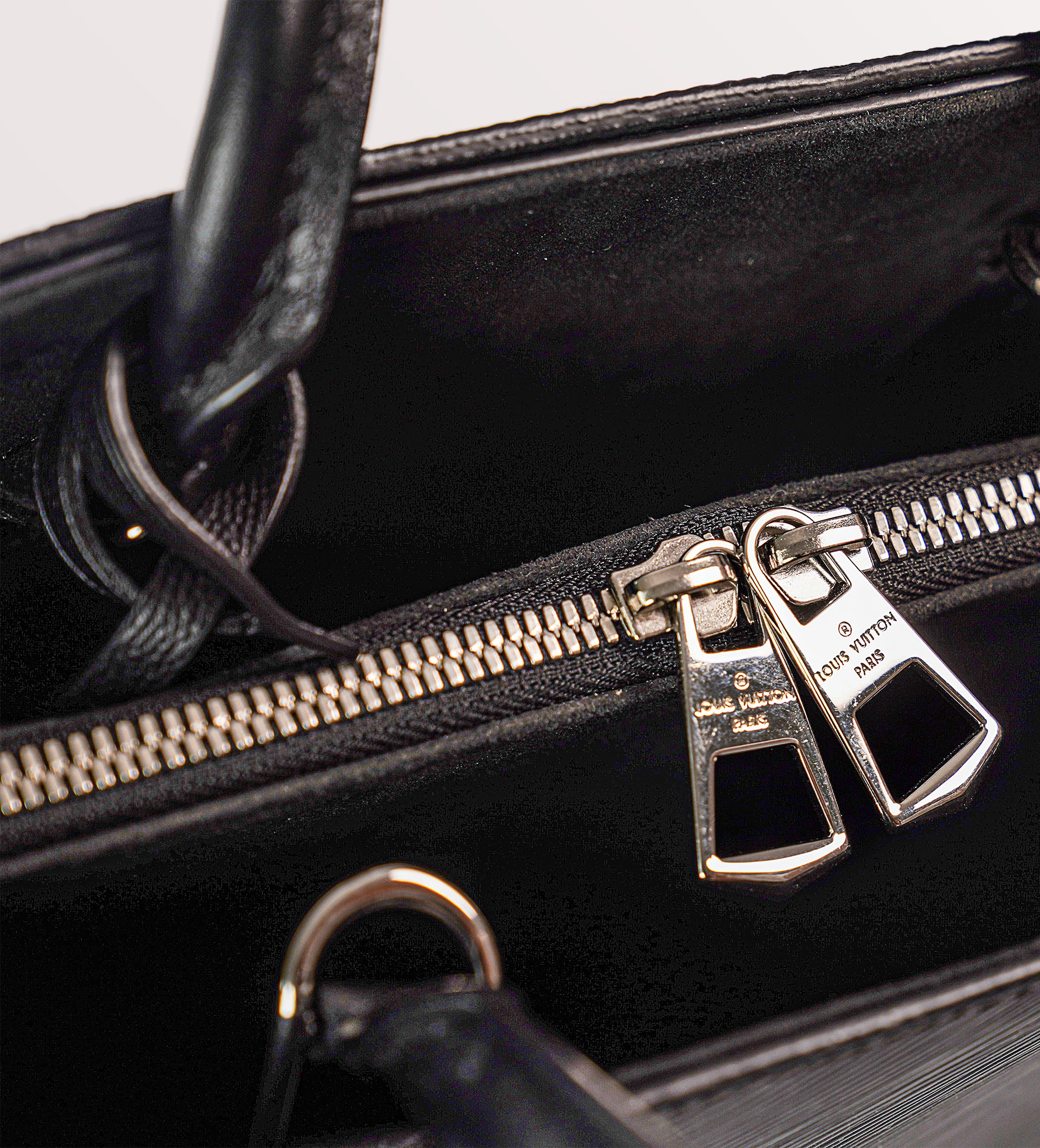 Louis Vuitton - Epi Twist Tote