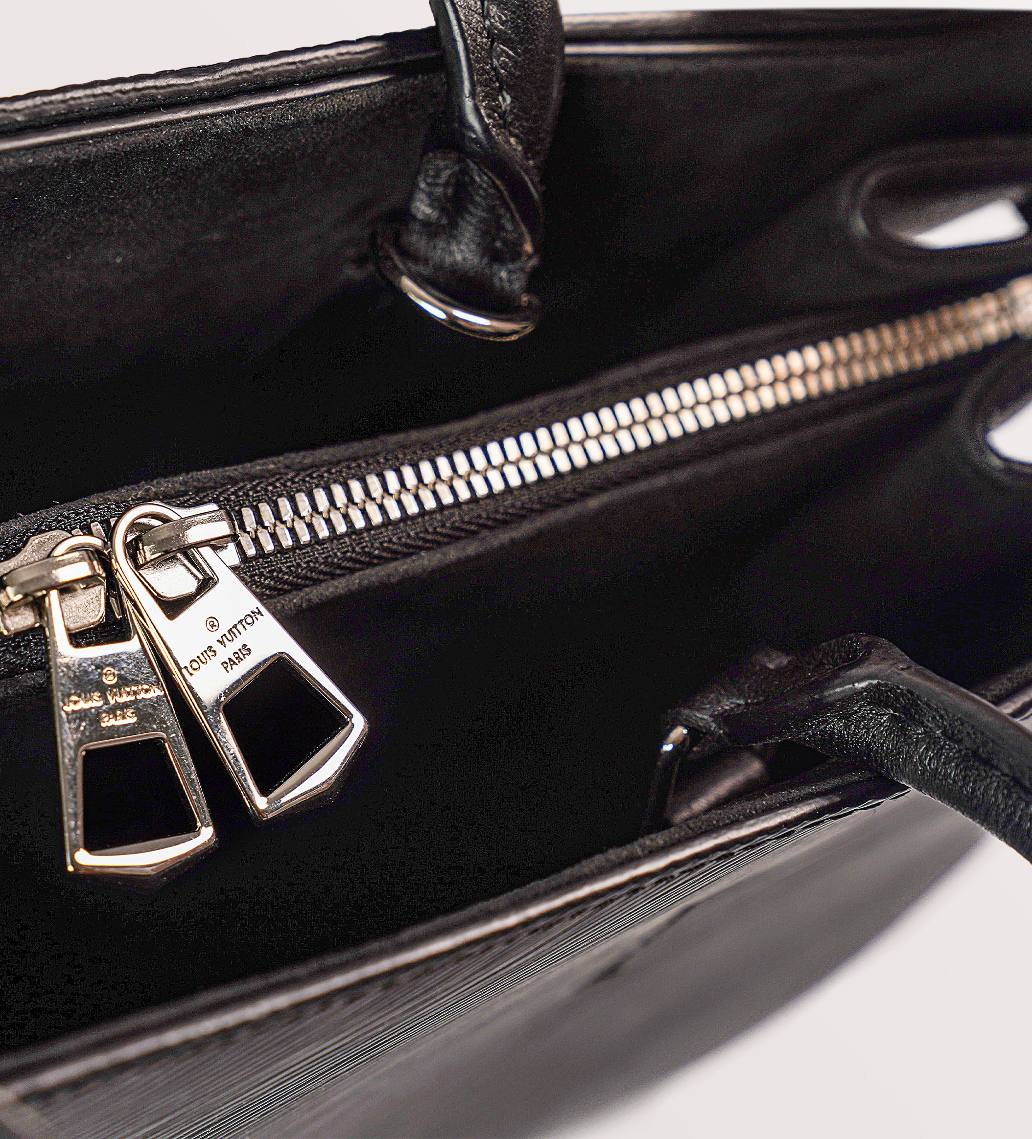 Louis Vuitton - Epi Twist Tote